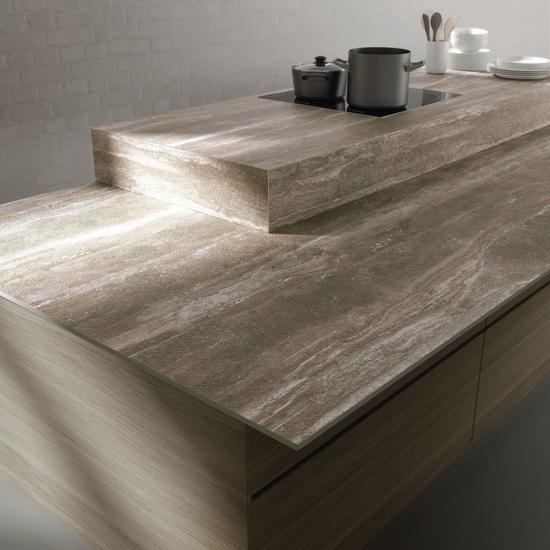 Geo Gris Bush-hammered